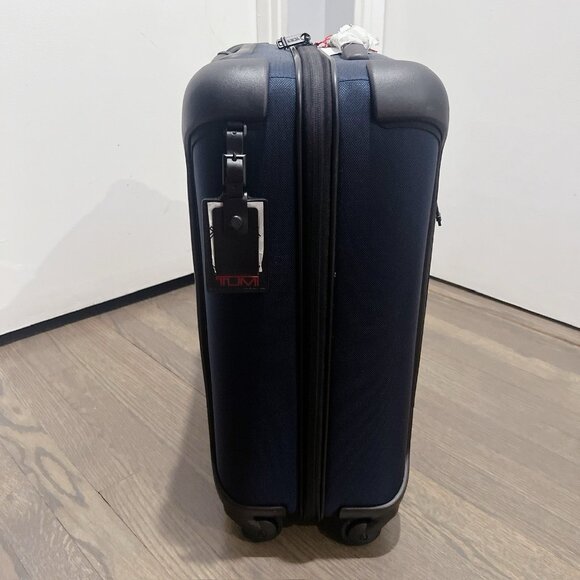 TUMI Continental Expandable Softside Spinner 4-Wheeled Carry-On, Blue/ Black - Picture 4 of 13